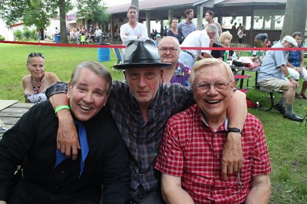 <p>Toronto: Joey Miskulin and Walter Ostanek are legendary accordeon players.  Joey has been playing with  Frankie Yankovic, John Denver, Paul McCartney, U2, Emmylou Harris, etc.  Walter Ostanek has got three Grammys. <br>Foto: arhiv V. K.</p>