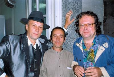 <p>Zoran Redžić (Bijelo dugme) pa Darko Glavan (legendarni hrvatskii kritik) f Križankaj na Vladojovon koncerti, 1998</p>