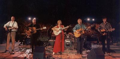 <p>Allan Taylor, Vlado Kreslin, Lidija Bajuk, Sean Cannon, James Cannon, Solin 2000</p>