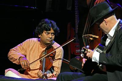 <p>Sharat Srivastava, Cankarjev dom, 7. december 2006</p>