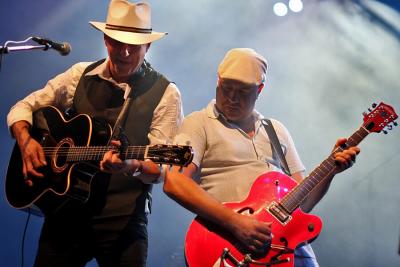 <p>With Neno Belan, Križanke, August 2008<br>photo: Nejc Hoetzl</p>