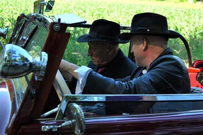 <p>Shooting videoclip "Tisti bejli grm". Director Marko Naberšnik, the car from 1938. </p><p>photo: Denis Cizar, 2013</p>